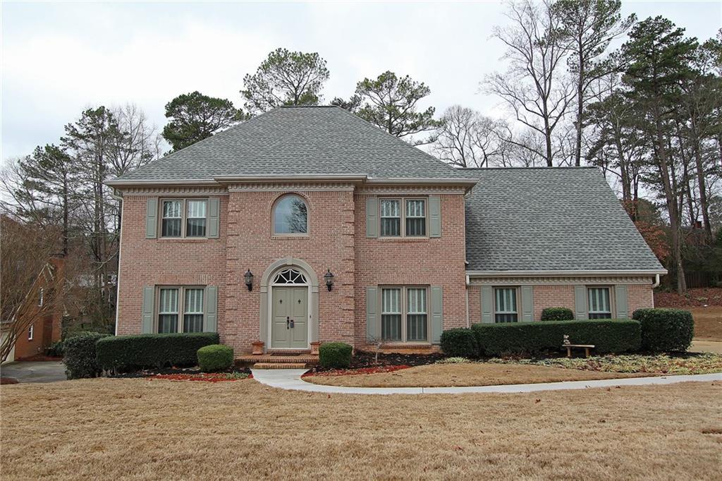 887 Castle Walk Cove, Lilburn, GA 30047
