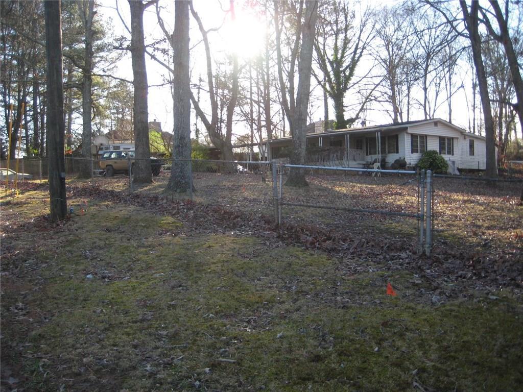 51 Florence Rd., Woodstock, GA 30189