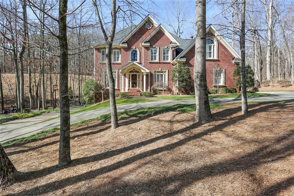 9405 Red Bird Ln., Johns Creek, GA 30022