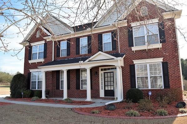 140 Keswick Manor Dr., Tyrone, GA 30290