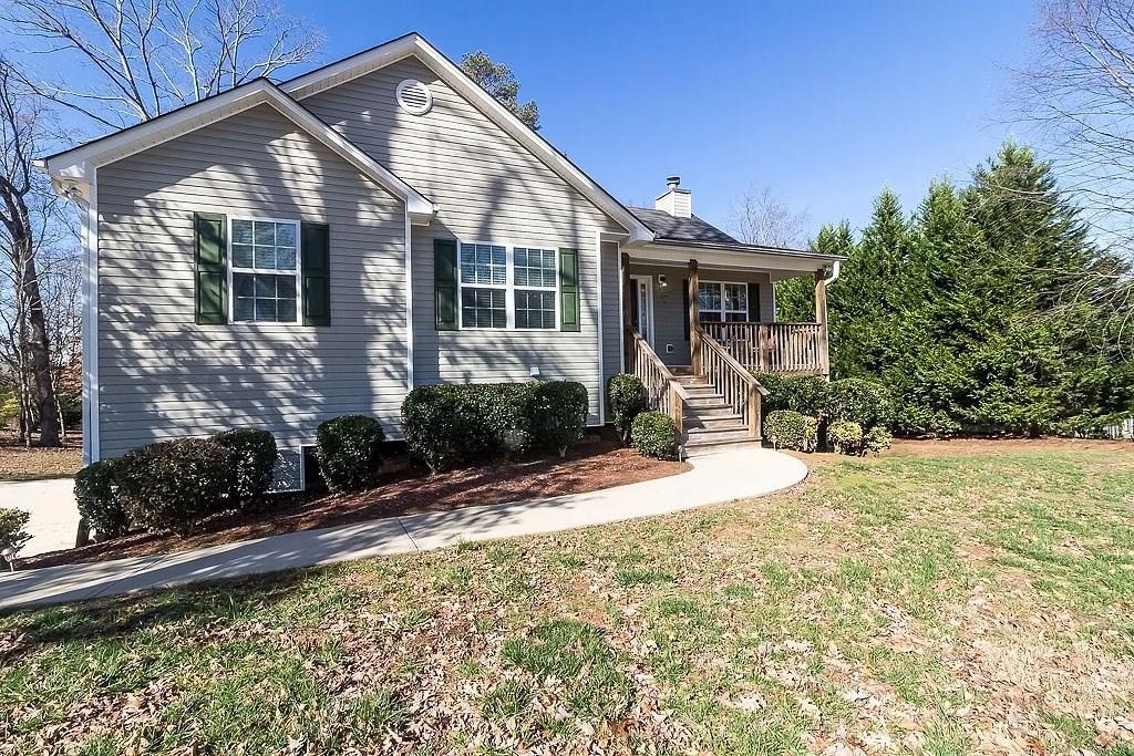8670 Covestone Dr., Gainesville, GA 30506