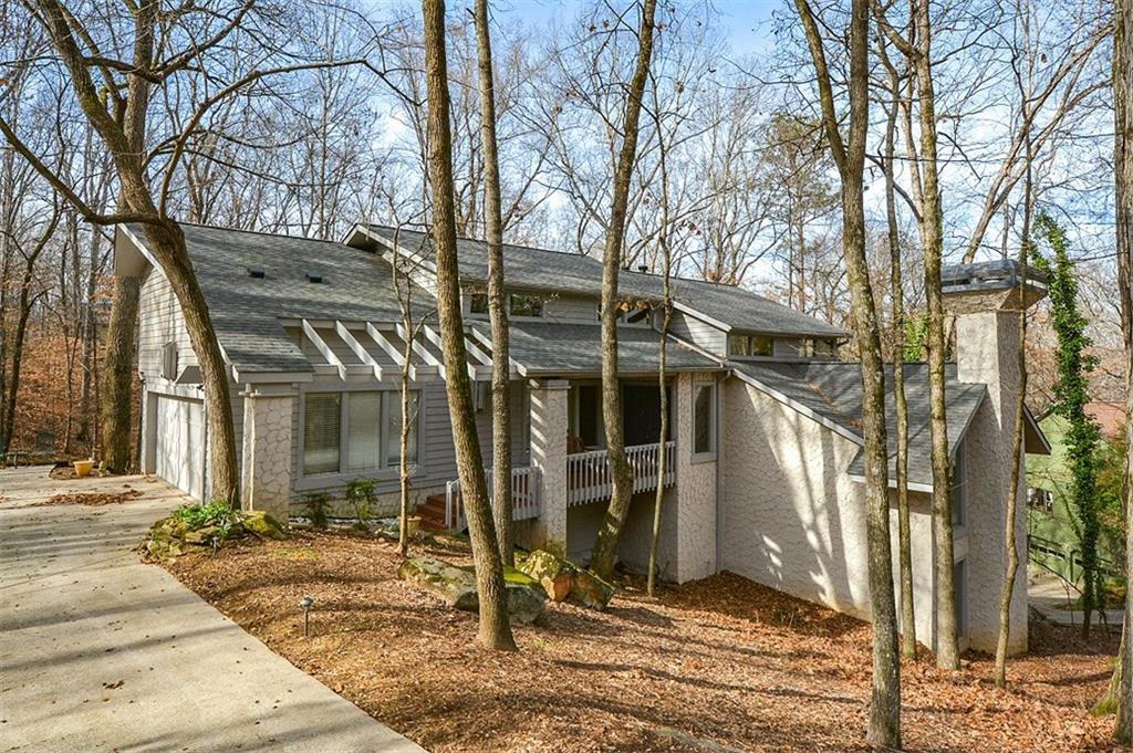 9075 Martin Rd., Roswell, GA 30076