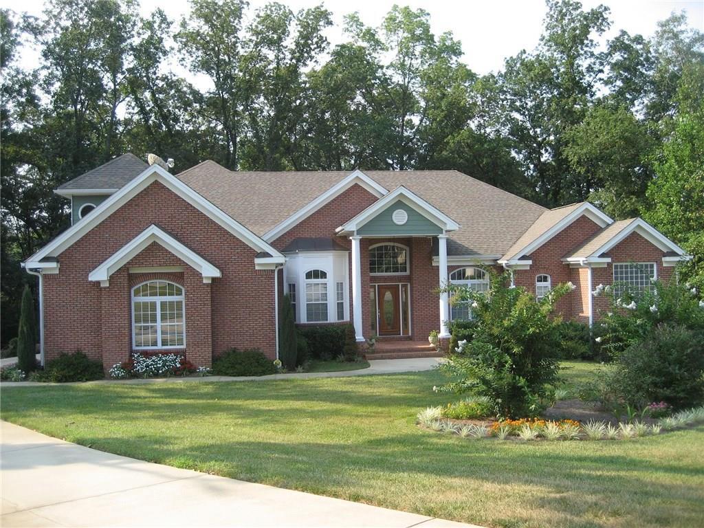 822 Mill Brook Ln., Hoschton, GA 30548