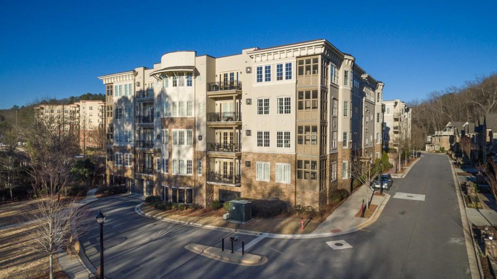 100 Riversedge Dr. #124, Atlanta, GA 30339
