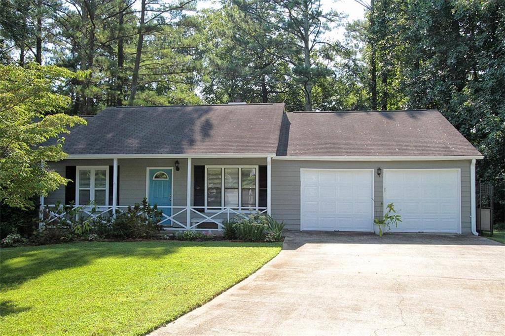 606 Knollwood Ct., Woodstock, GA 30188