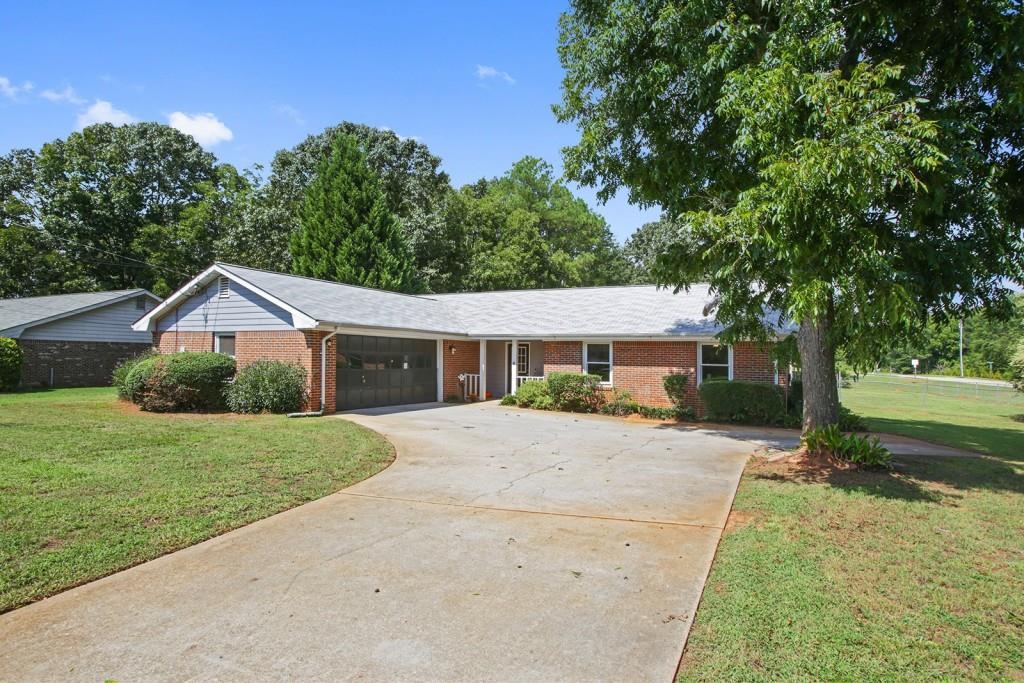 1698 Brandy Woods Tr., Conyers, GA 30013