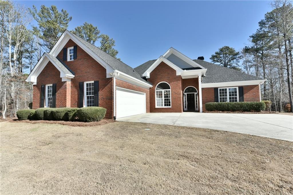 403 Mallory Cir., Loganville, GA 30052