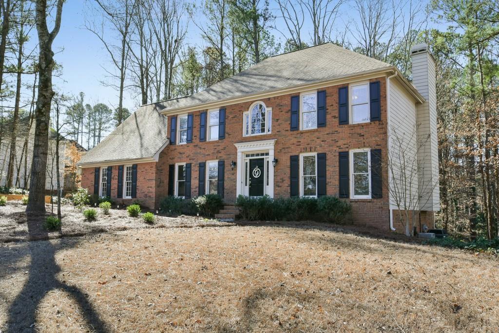 761 Edgewater Ln., Kennesaw, GA 30144