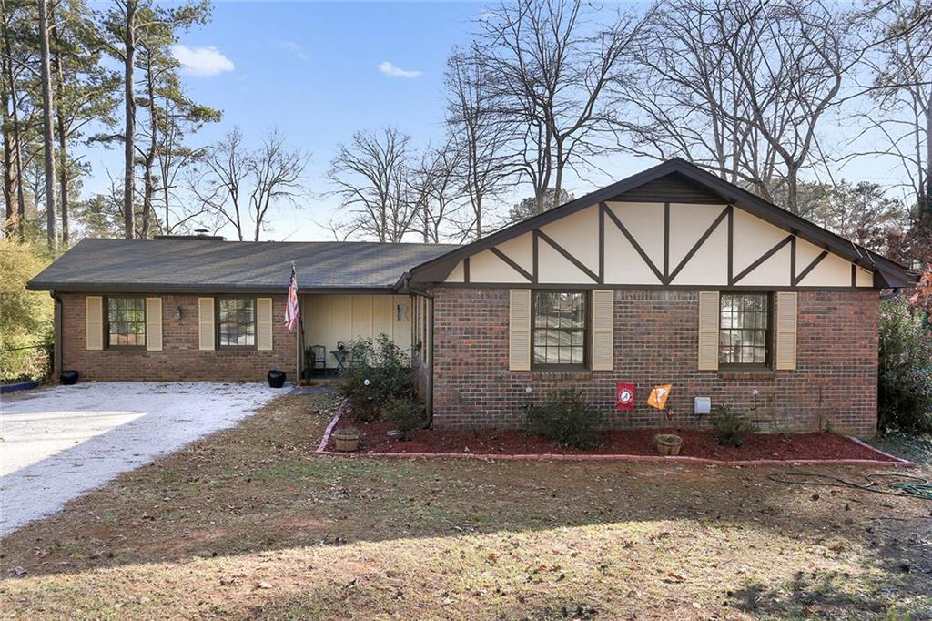 671 Manor Ridge Dr., Mableton, GA 30126