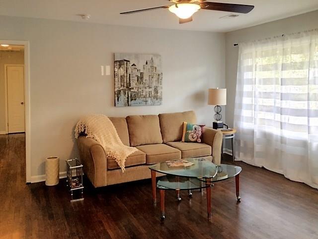 4372 Glenwood Pkwy., Decatur, GA 30032