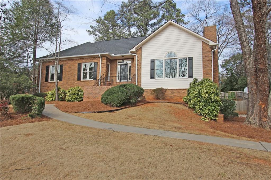 1931 Hunters Bend Ct., Marietta, GA 30062
