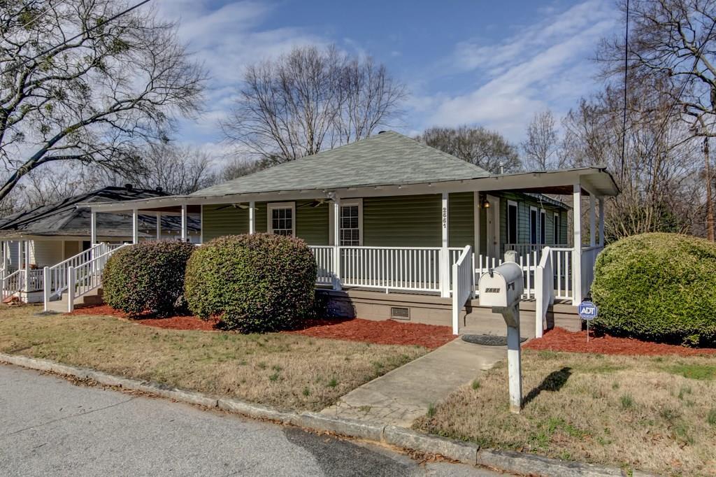 2881 Fabin St., Atlanta, GA 30318