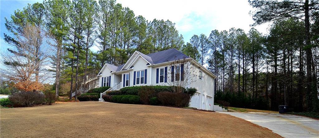 295 Warrenton Dr., Douglasville, GA 30134