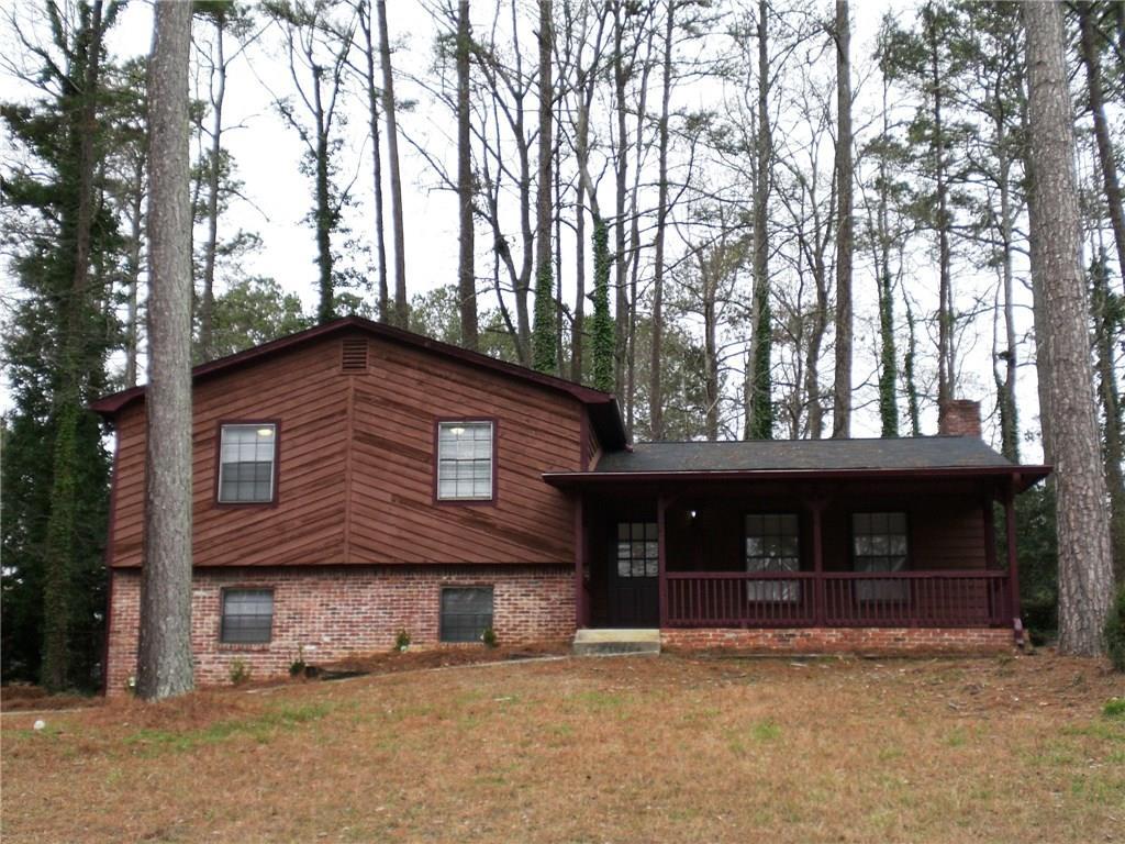 10 Laurel Dr., Newnan, GA 30265