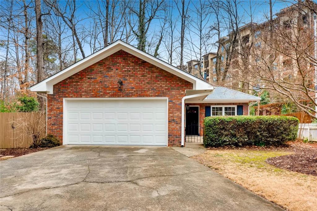 1210 Dorby Park Dr., Brookhaven, GA 30319