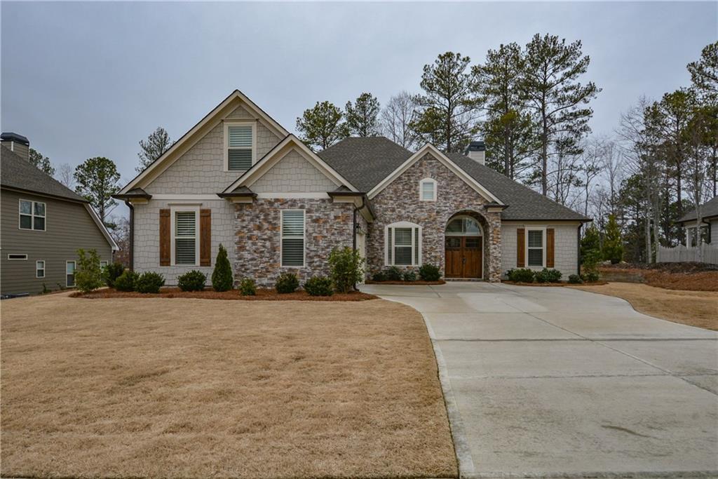 1126 Blankets Creek Dr., Canton, GA 30114