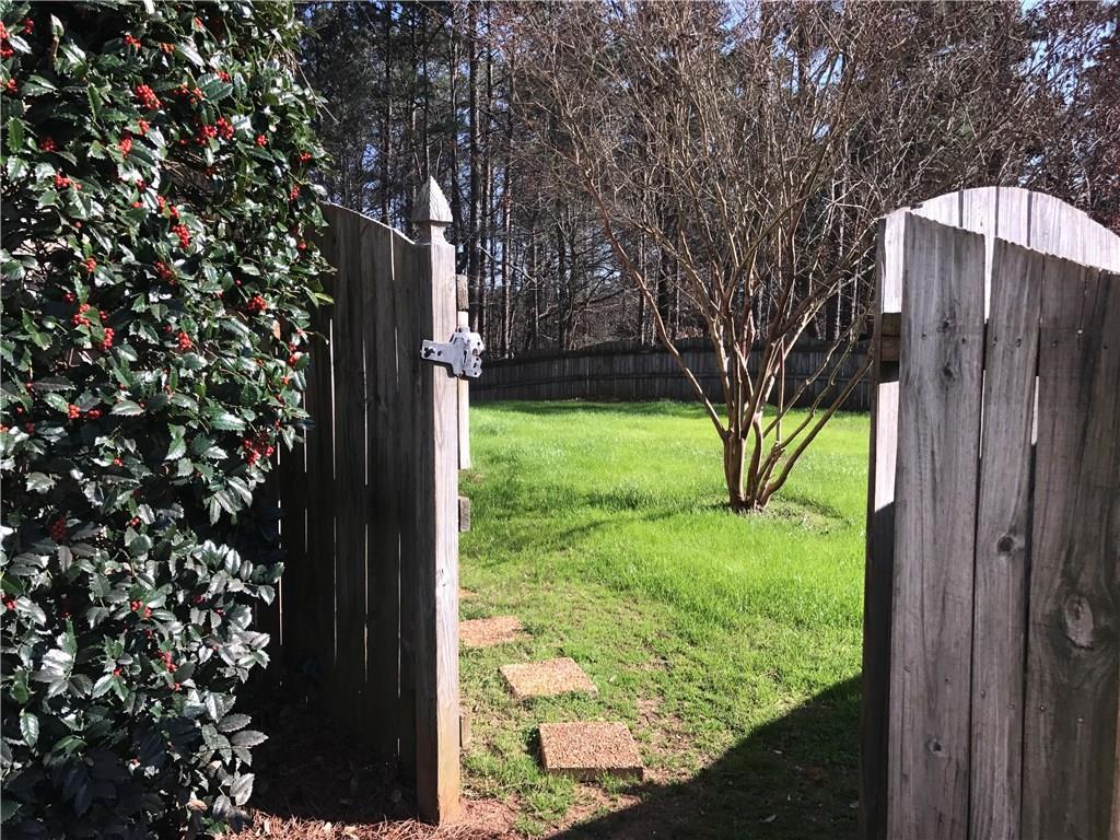 21 Tannin Ct., Dallas, GA 30132