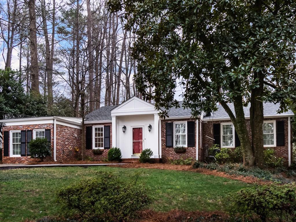 425 Allison Dr., Atlanta, GA 30342