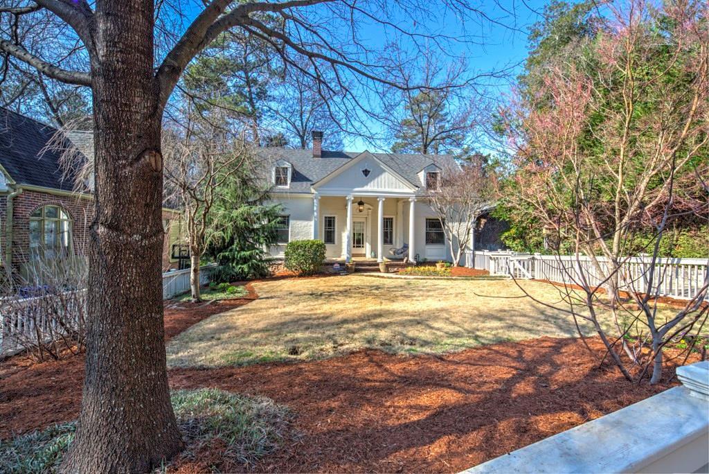 582 Lakeshore Dr., Atlanta, GA 30307