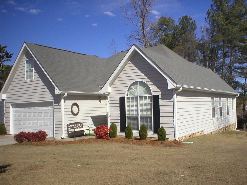 305 Towler Dr., Loganville, GA 30052