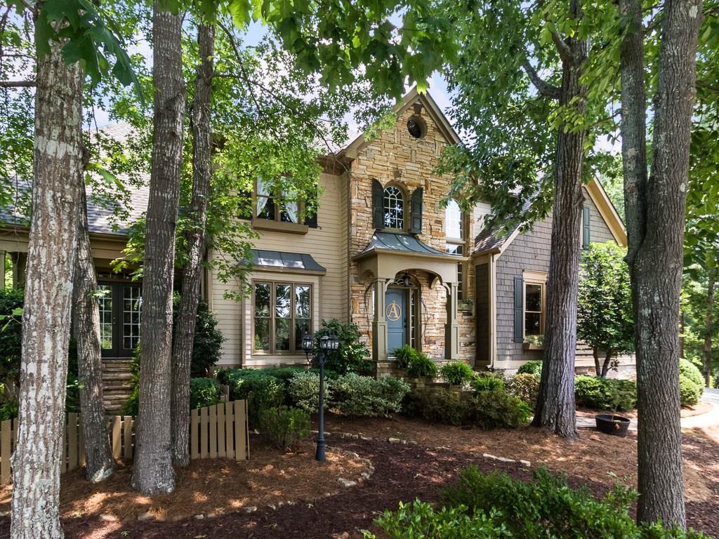 5470 Heathridge Ter., Johns Creek, GA 30097