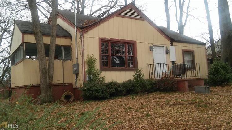 2673 Cheney St., East Point, GA 30344