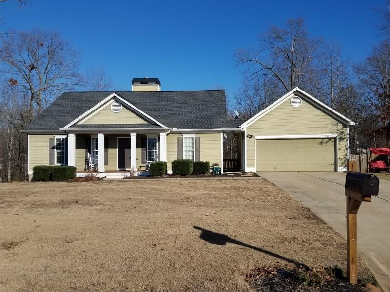 833 Safe Harbor Dr., Dallas, GA 30157