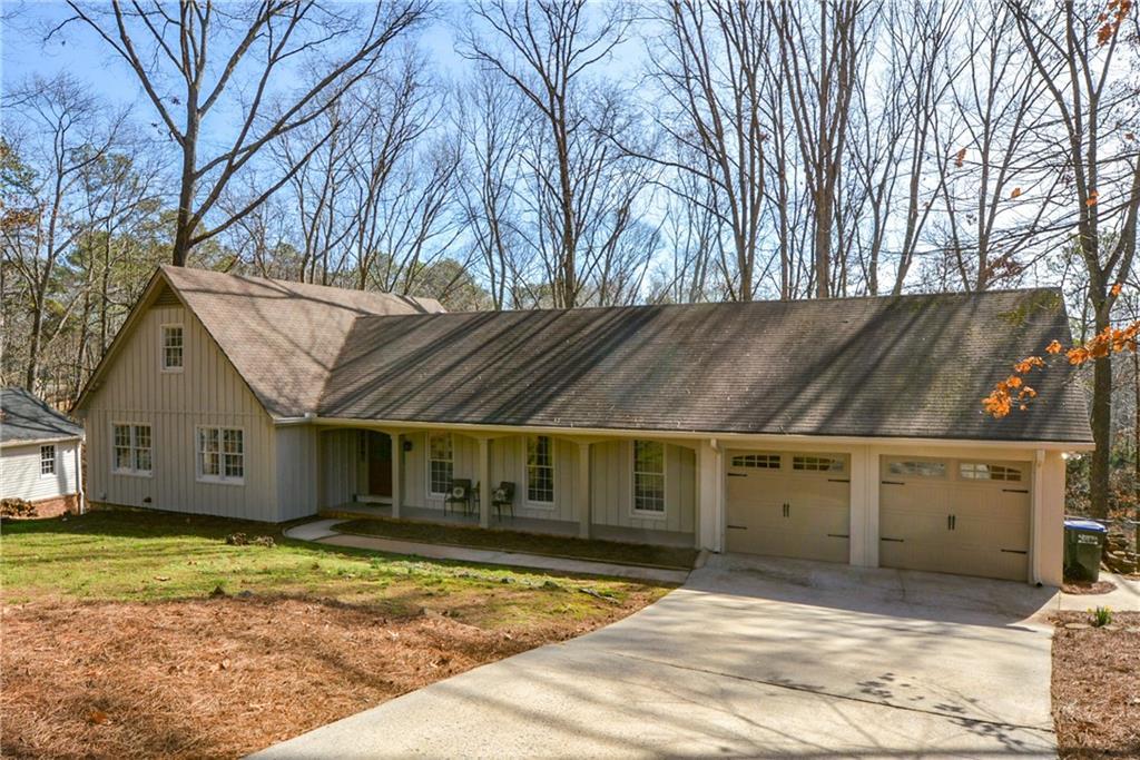 215 Skyland Dr., Roswell, GA 30075
