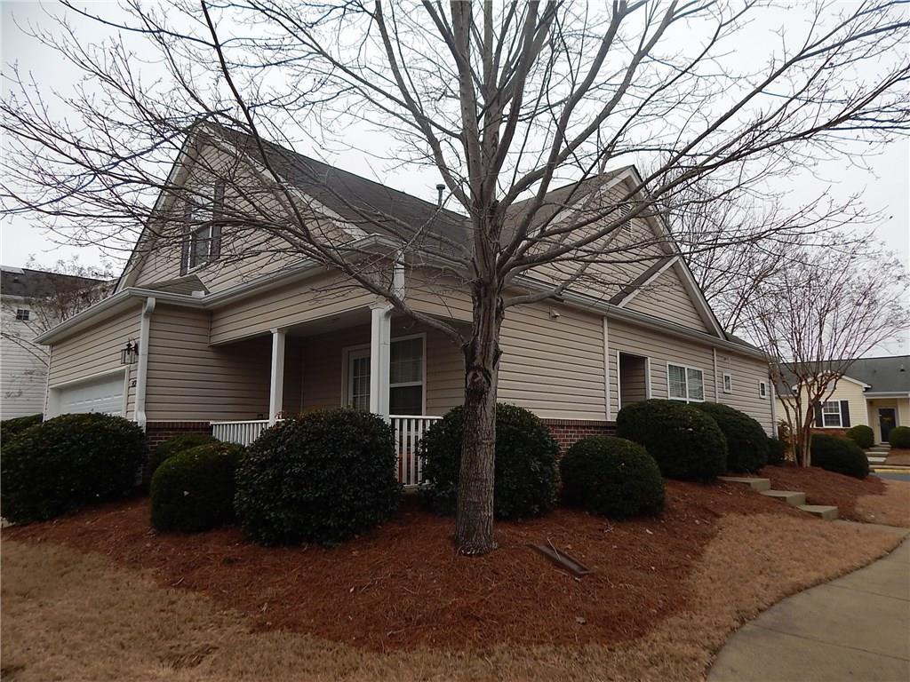 369 Hiawassee Dr., Woodstock, GA 30188