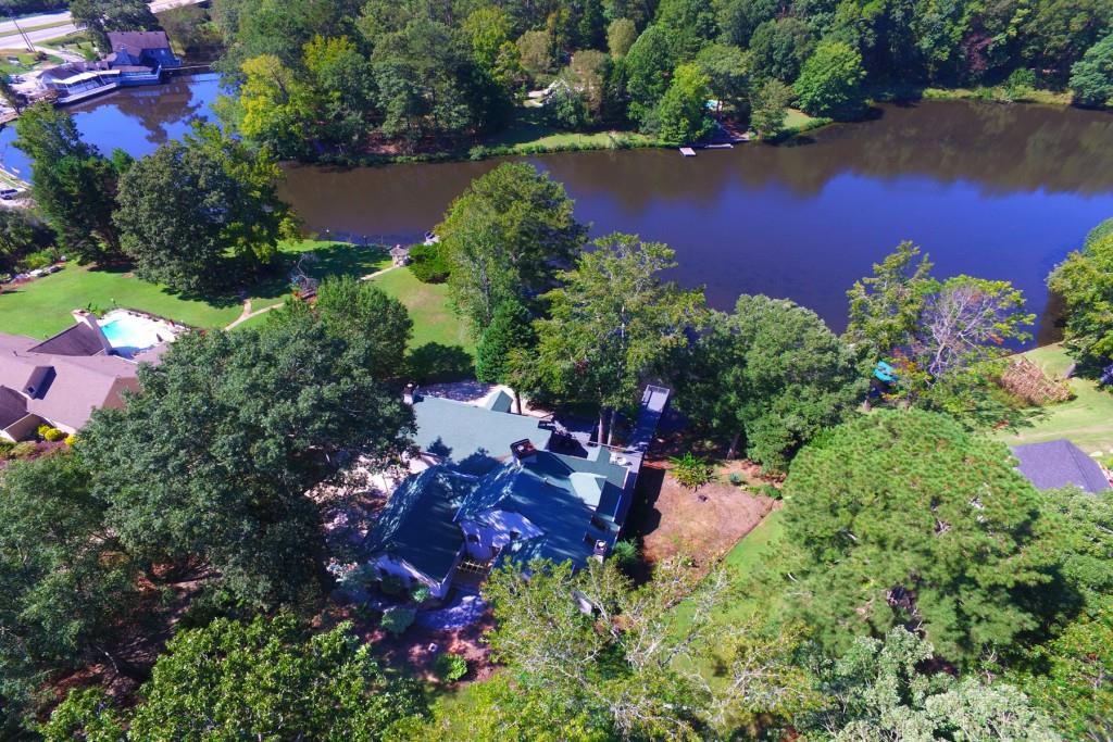 120 Old Mill Ct., Fayetteville, GA 30214