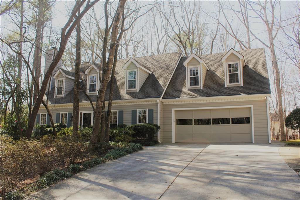 4346 N Smoke Ridge Ct., Roswell, GA 30075