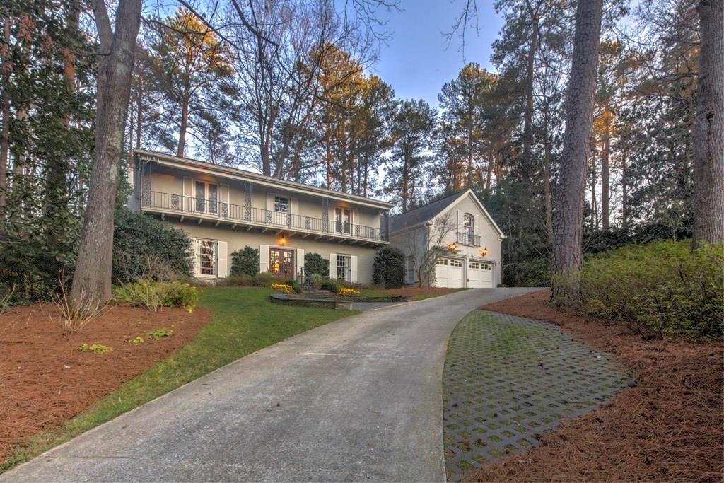 3393 Valley Cir., Atlanta, GA 30305