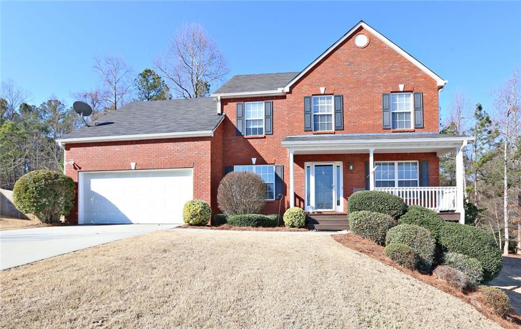 366 Plantation Ridge Ct., Loganville, GA 30052