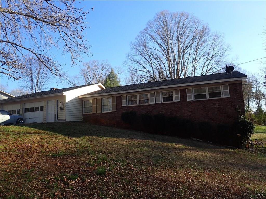 3695 Pinehill Cir., Acworth, GA 30101