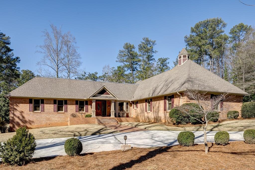 1900 Monticello Ct., Sandy Springs, GA 30350