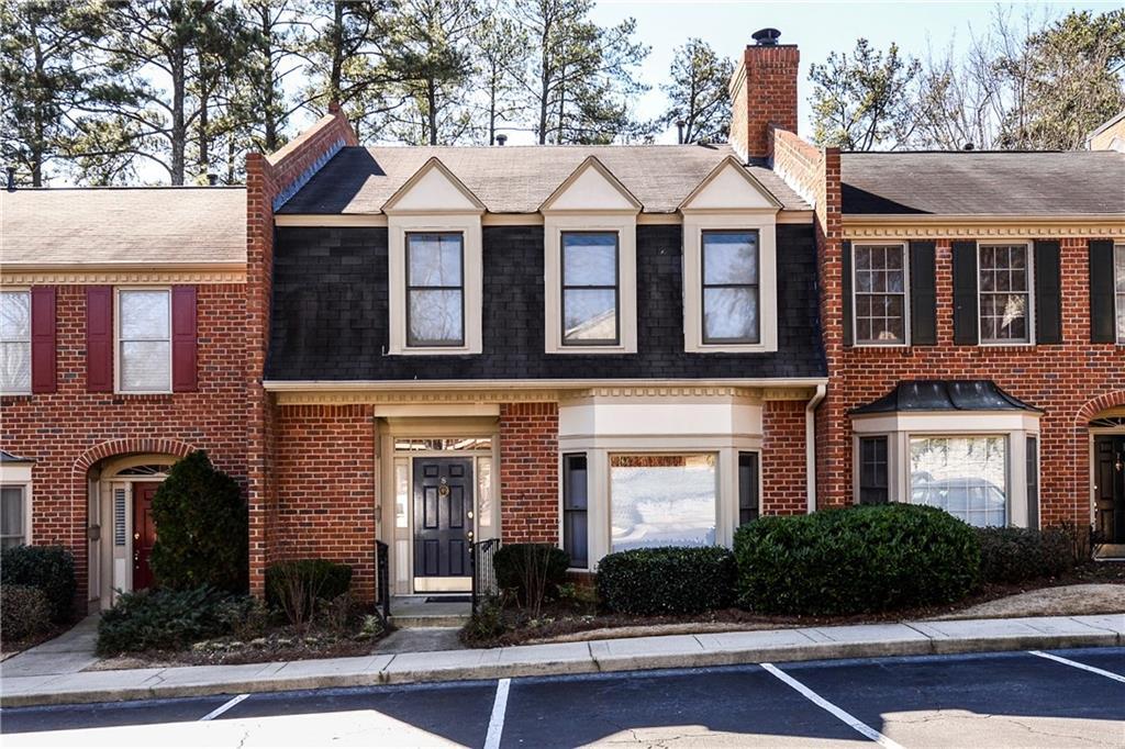 8 Plantation Dr., Atlanta, GA 30324