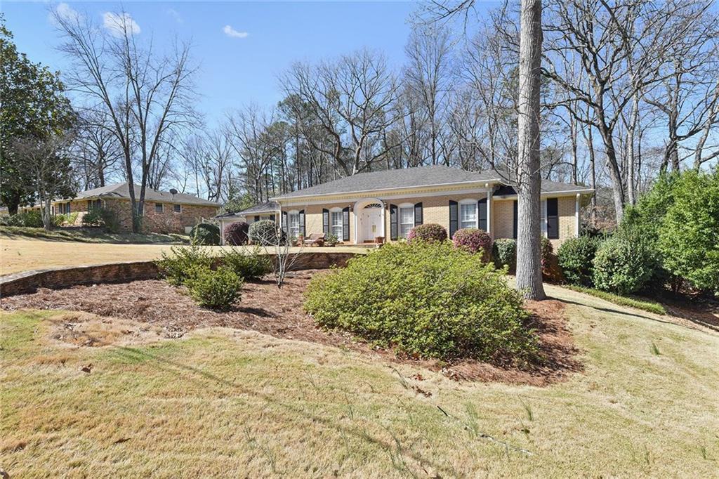 821 Richmond Hill Dr., Marietta, GA 30068