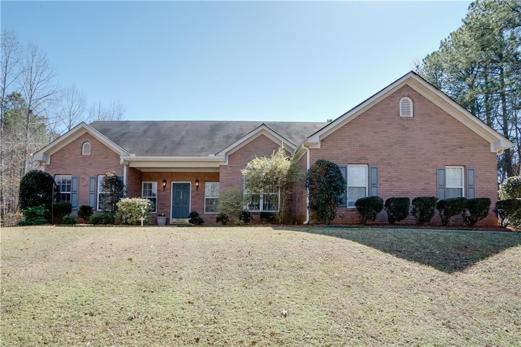 110 Little Haynes Dr., Loganville, GA 30052
