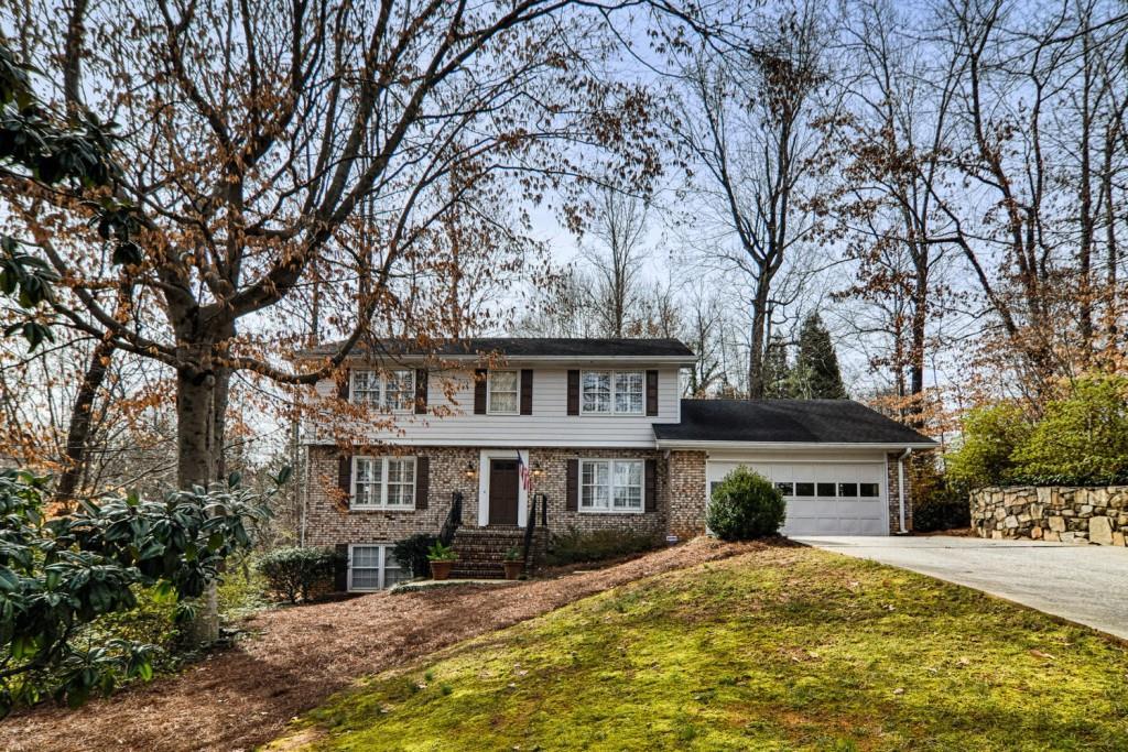 2411 Redcliff Way, Dunwoody, GA 30338