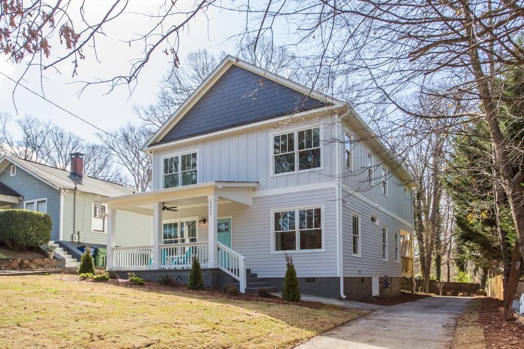 2255 Ridgedale Rd., Atlanta, GA 30317