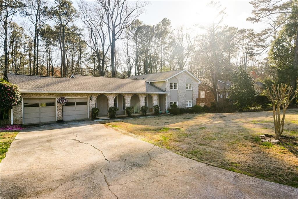 4352 Huntington Cir., Dunwoody, GA 30338