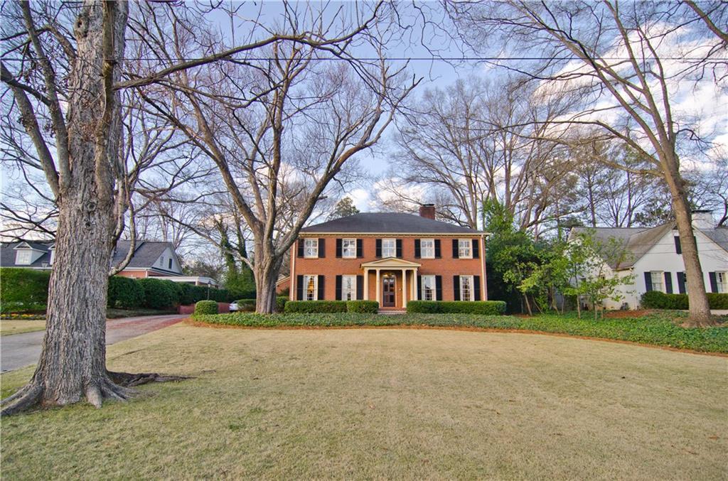 463 Chateau Dr., Atlanta, GA 30305