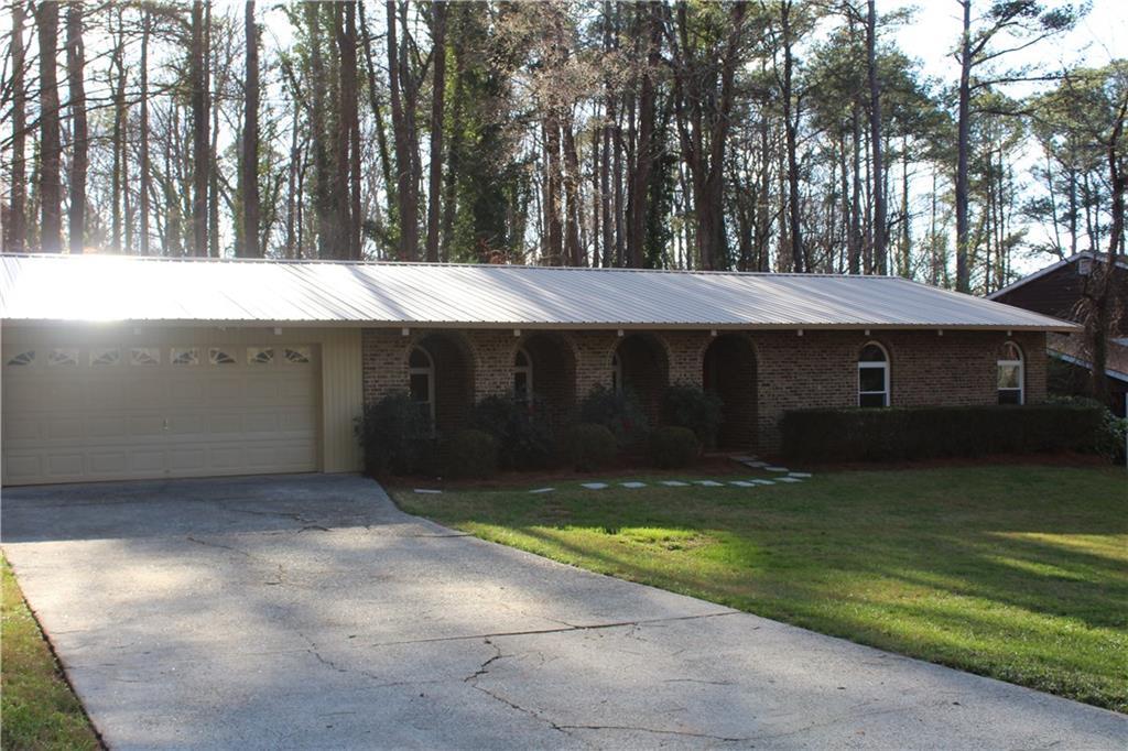 2591 Oriole Ln., Duluth, GA 30096