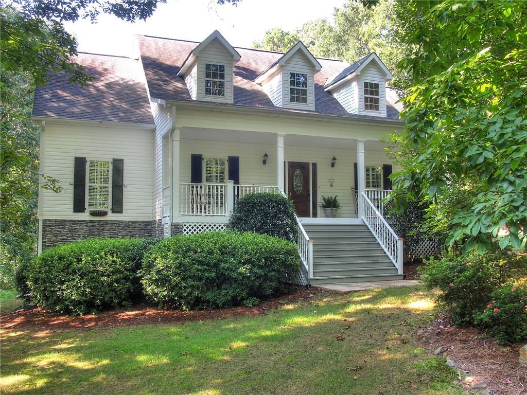 560 Stoneybrook Dr., Canton, GA 30115