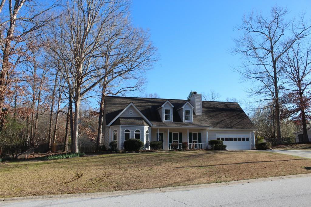 995 Burning Bush Dr., Loganville, GA 30052