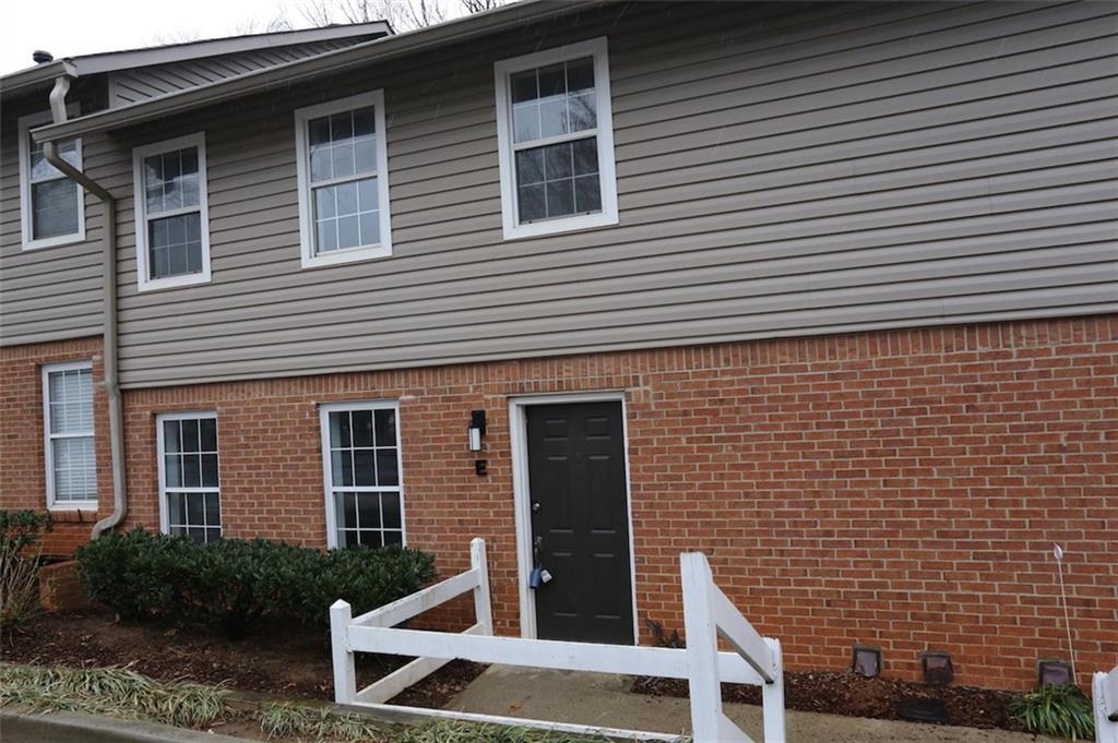 7750 Roswell Rd. #9E, Atlanta, GA 30350