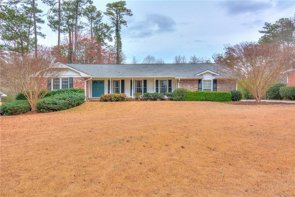 2244 Cherring Ln., Dunwoody, GA 30338