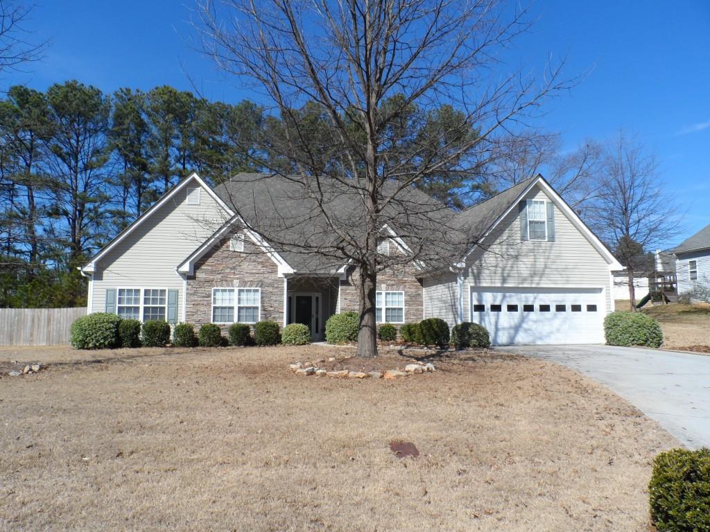 355 Henderson Lake Dr., Loganville, GA 30052