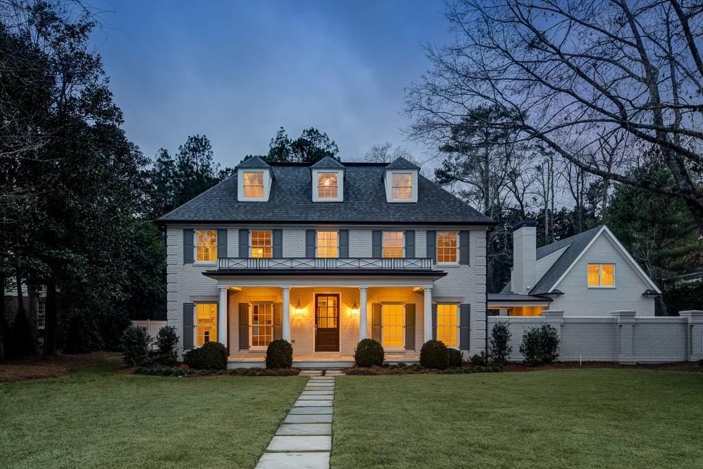 3848 Dumbarton Rd., Atlanta, GA 30327