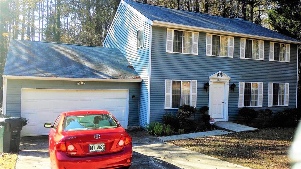680 Stoneside Dr., Stone Mountain, GA 30083